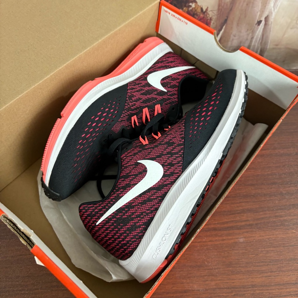 NEW Nike Women's Zoom Winflo 4 Running Shoe - Picture 2 of 10